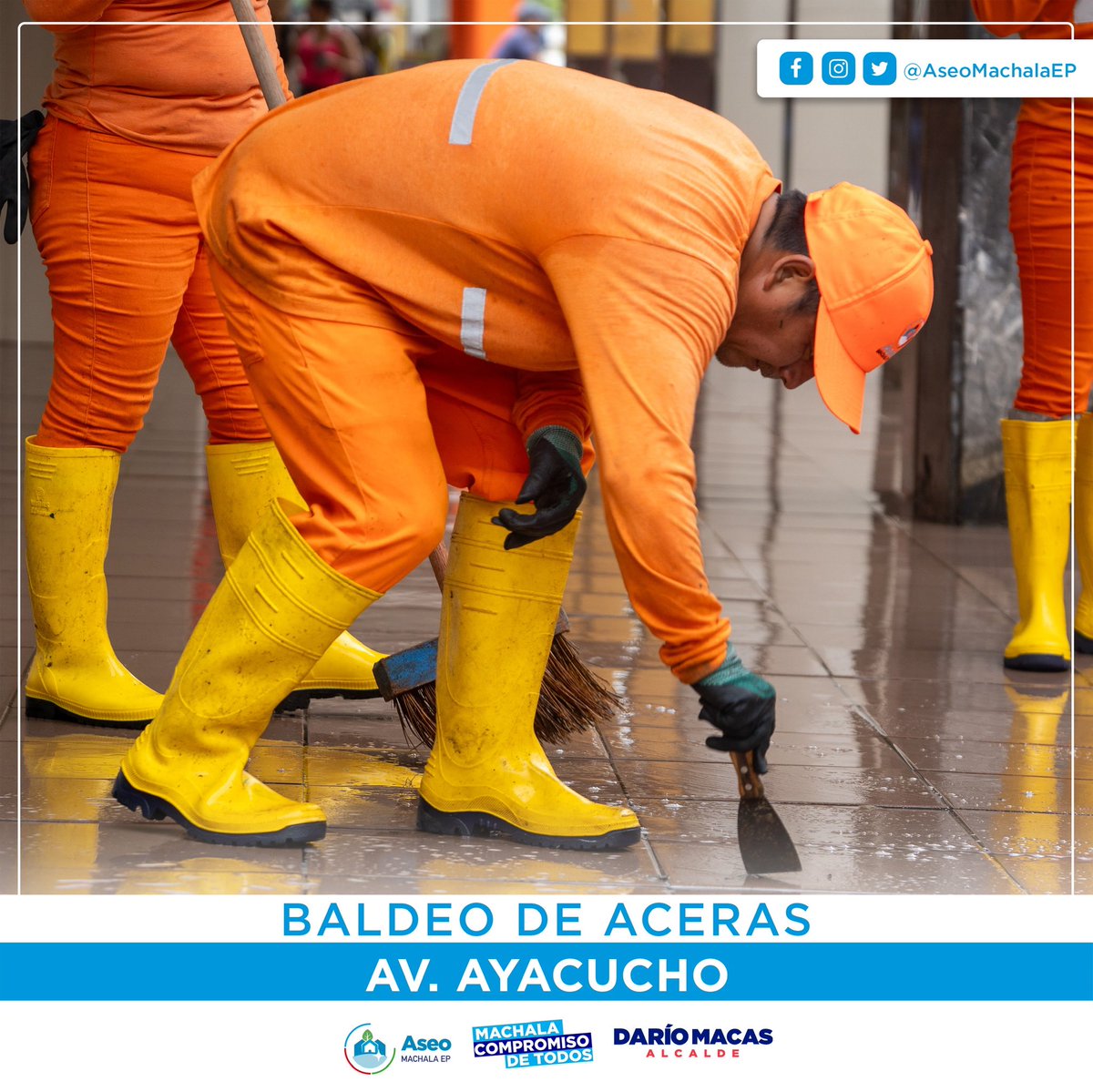Gracias al Plan Integral de Limpieza de <a href="/MachalaAlcaldia/">Machala Alcaldía</a>, se han intensificado las labores de baldeo en varios puntos de la ciudad, garantizando espacios limpios para todos. 

#machalacompromisodetodos
#MachalaLaGranCiudad
#DaríoMacasAlcalde
#Machala200