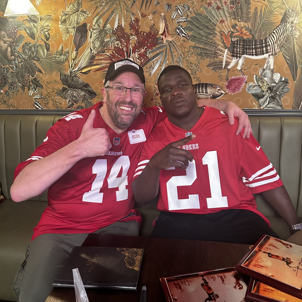 jayburghes's tweet photo. Tag@levis @49ers https://t.co/MEMaBu0xBF