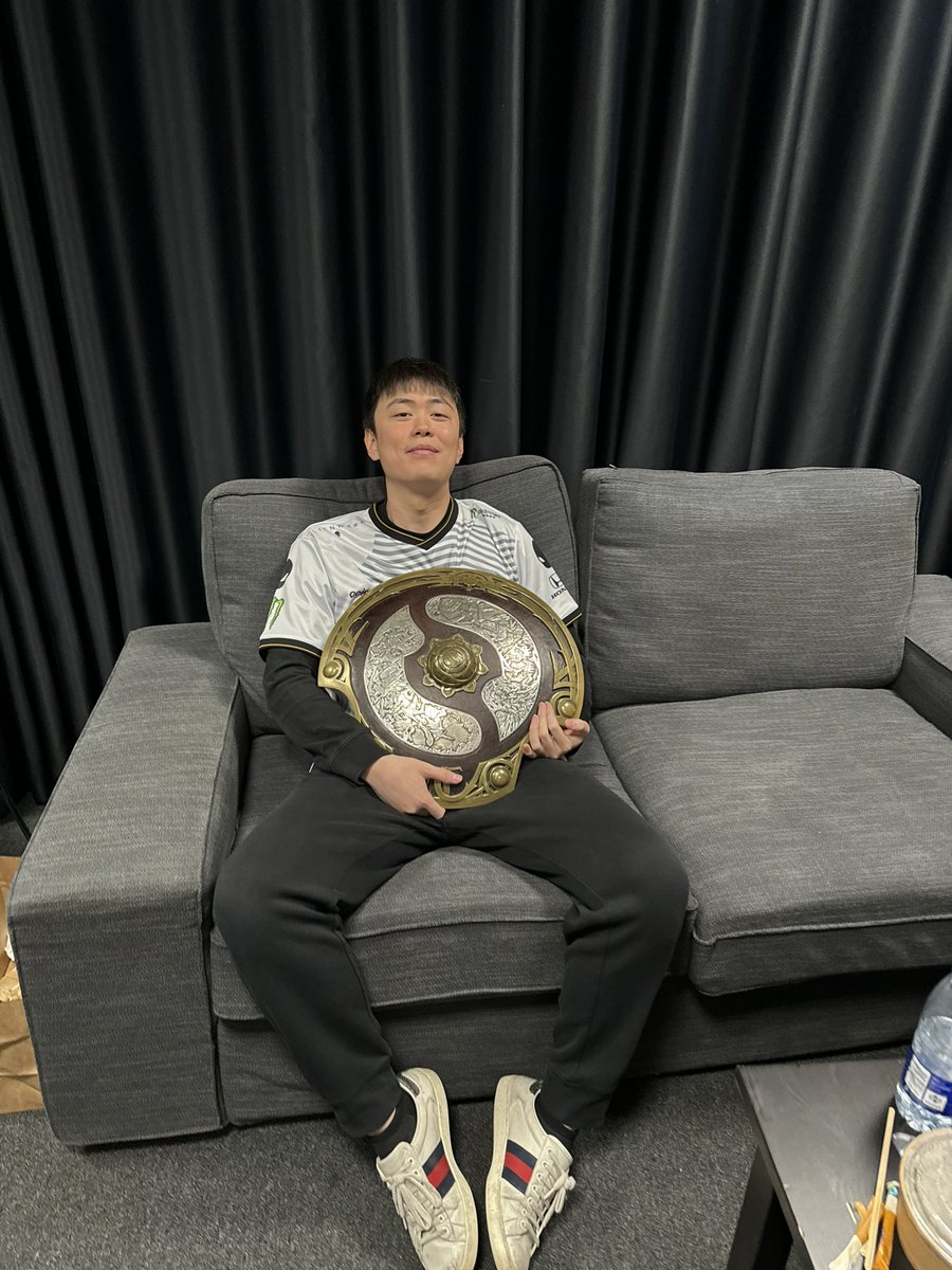 TI13 champions! so happy to have been on this journey, shoutout to my amazing team 🥹