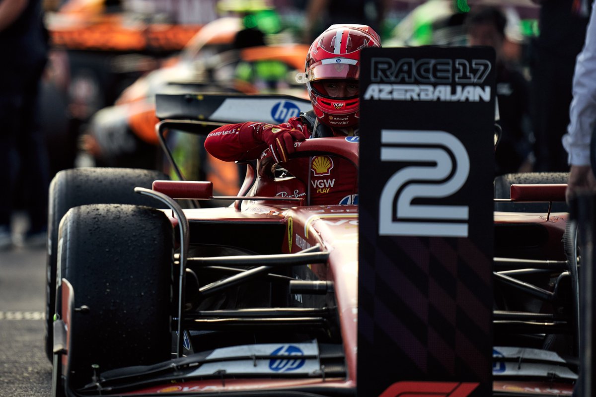 ScuderiaFerrari's tweet photo. A bittersweet Sunday in Baku 🇦🇿

#AzerbaijanGP #F1 https://t.co/j1yXS55Djw