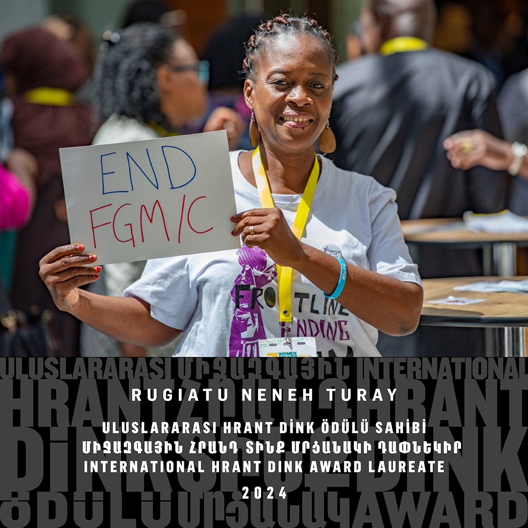 2024 Uluslararası #HrantDinkÖdülü sahibi <a href="/turayneneh/">Rugiatu Neneh Turay</a>: "Değişimin ancak içeriden sağlanabileceğine inanıyorum. Bu süreçte, güçlü ve kararlı durmak, odaklanmak, asla geri adım atmamak ve pes etmemek konusunda adeta kendimi sınadım.” #DayanışmaGüçlendirir 

bit.ly/3Xy0Sim