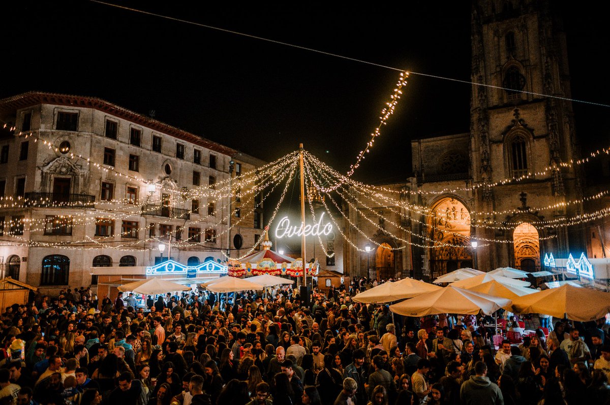 aytoviedo's tweet photo. ✨Oviedo "brilla" en #sanmateooviedo2024 ✨

📸Estas son algunas de las imágenes que nos están dejando las noches de este primer fin de semana de las fiestas

Toda la programación en https://t.co/1vUro0g6Yt

@covadonga1980 https://t.co/yCdho14ar8