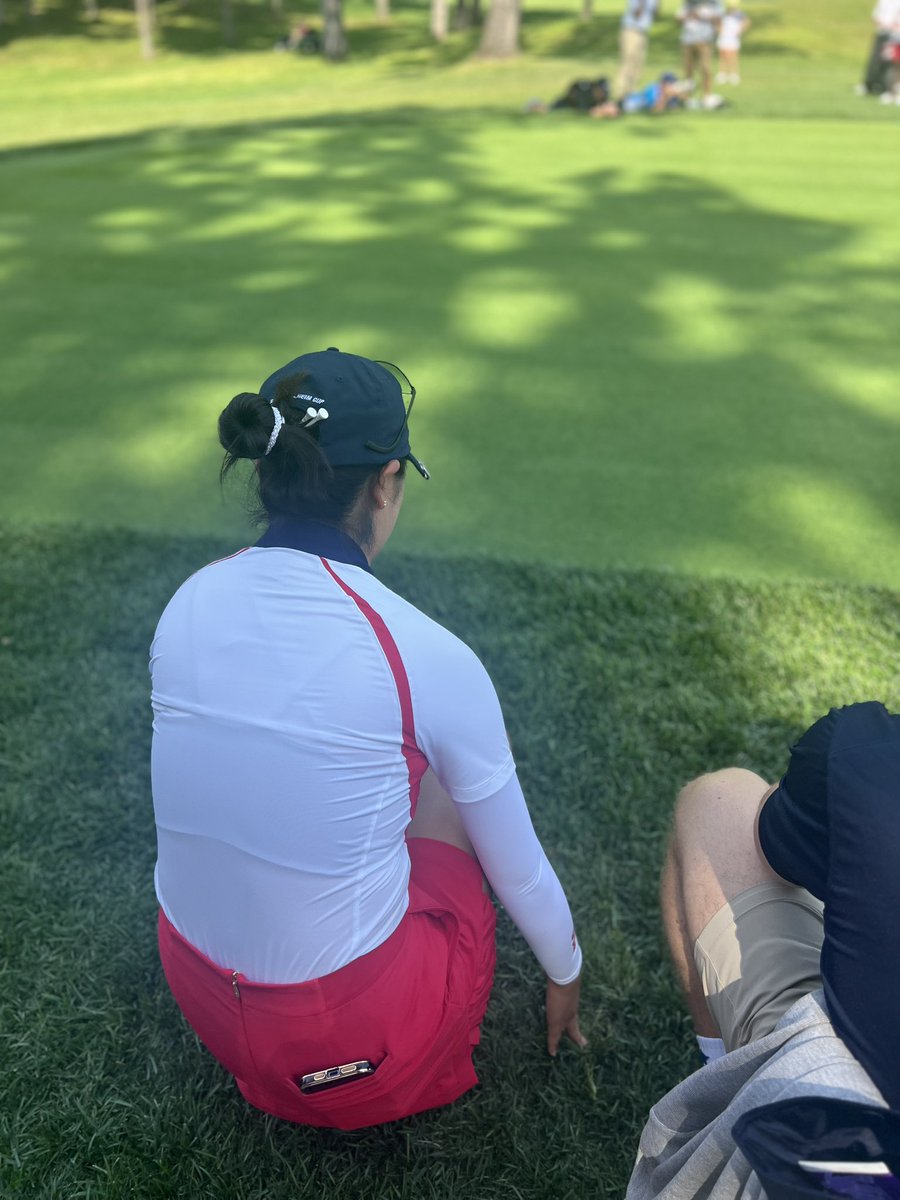 Rose Zhang came out to watch the end of Andrea’s match. Someone asked her what the next hole is- she replied “I don’t know, I haven’t even been to 15” 😂 #legend