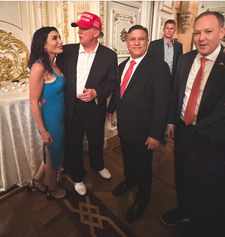 This dog is still on the prowl. No wonder Melania hates his guts.