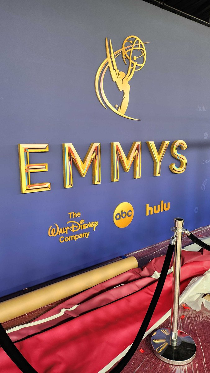 On The Red Carpet tweet media