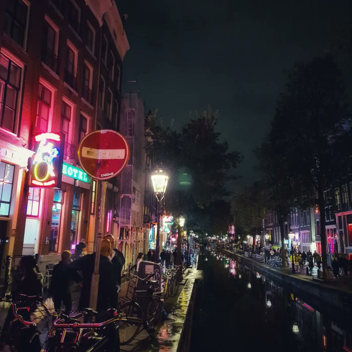 Amsterdam is a vibe 🇳🇱💋

.
#Amsterdam #Netherlands #travel