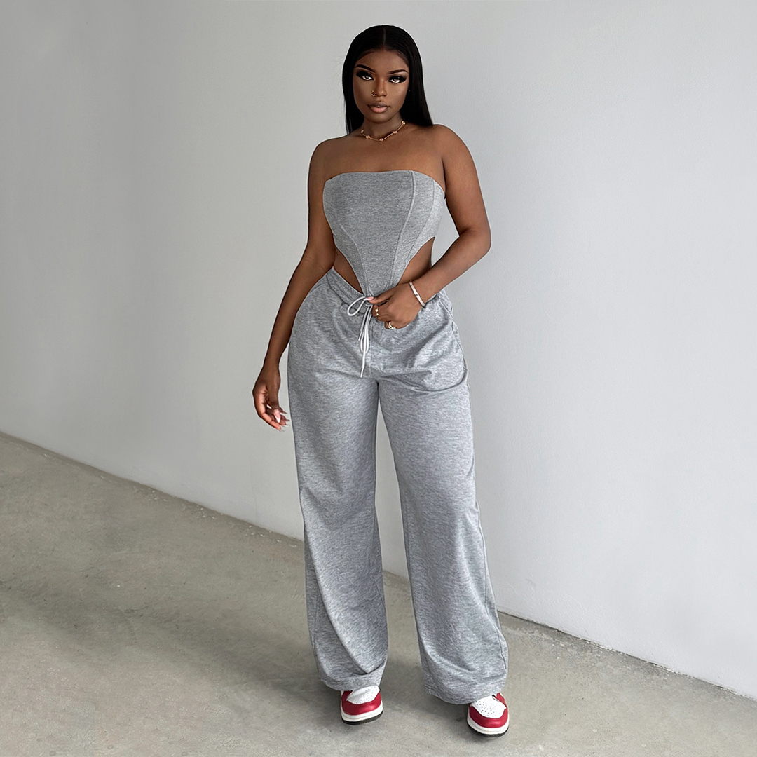 Serve slay after slay with fits that give comfy cute looks a head-turning upgrade 💅💅💅
Shop: heylink.me/eshopworld

#SHEIN #SHEINstyle #SHEINhaul #SHEINForAll #OOTD #fashion #chic #sweatshirt