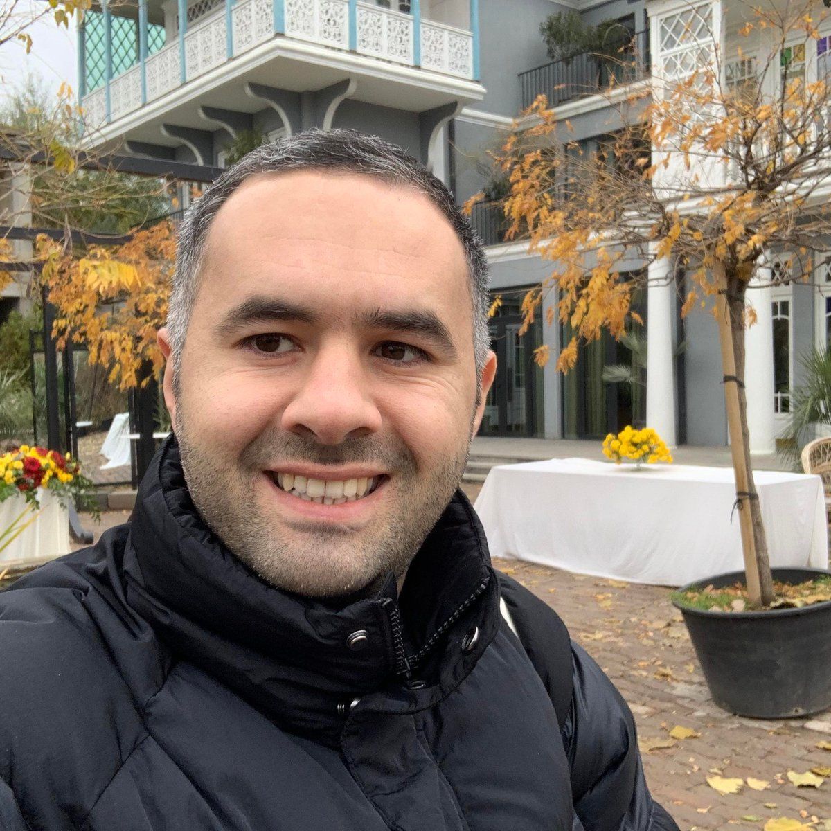 RightsAtCOP's tweet photo. It's been 300 days since journalist Ulvi Hasanli was arrested in #Azerbaijan. Ulvi is the director of Abzas Media, one of the few independent media outlets in the country. We call for his release and the release of all political prisoners  in #Azerbaijan https://t.co/Jxjn5igiAO