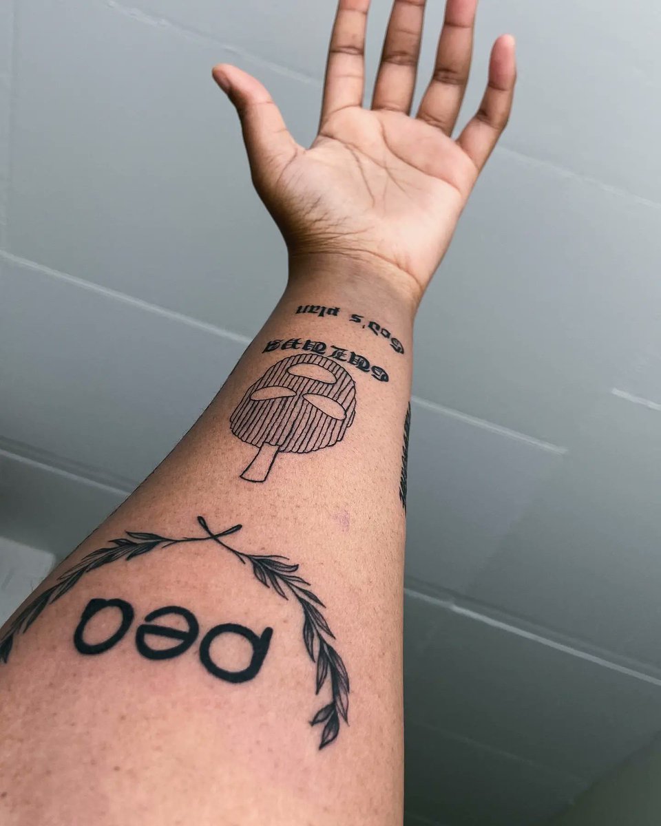 Kat_da_Ink's tweet photo. S L E E V E D🌿

Bookings📩
📬Soulelementstattoos@gmail.com
📞+27 61 137 2702 https://t.co/KMoxouzEAy