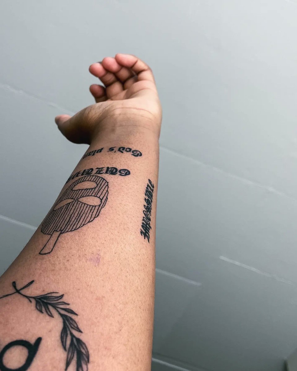 Kat_da_Ink's tweet photo. S L E E V E D🌿

Bookings📩
📬Soulelementstattoos@gmail.com
📞+27 61 137 2702 https://t.co/KMoxouzEAy