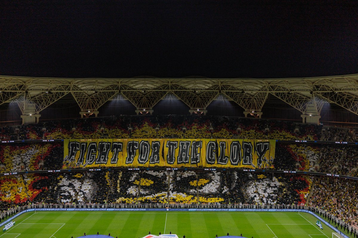 ittihad's tweet image. 📸| اللي جمعنا حـب غالي .. لغــالي 💛
#الاتحاد_الوحدة