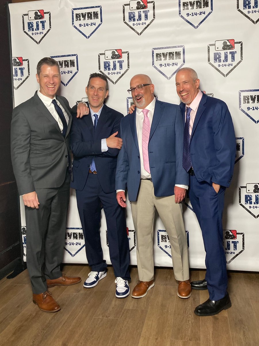 Hamma2FaLL's tweet image. When my husband (far right) reunites with his Rushmore’s League buddies it’s all fantasy football talk &amp;amp; laughs @nflnetwork @ScottHanson #NFLRedZone