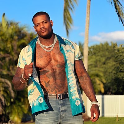 AproLuvMaker1's tweet photo. #NewProfilePic https://t.co/gu5Q3F8lNr