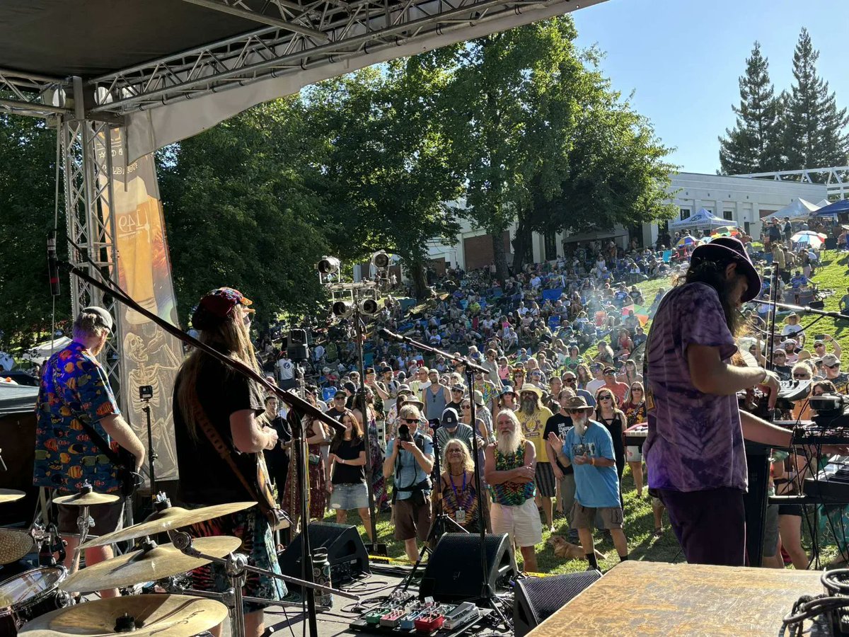 bluegyptianband's tweet photo. Ain't Necessarily Dead fest was a dream come true! Thanx NorCal🌹 #blüegyptian #progjam #jamband #indiegroove #livemusic #auburn #gratefuldead #auburnca #gratefuldeadtribute #talkingheads #norcal #festival #musicfestival #jerrygarcia #jerrygarciaband #talkingdead #stopmakingsense https://t.co/aHrSnpWNWz