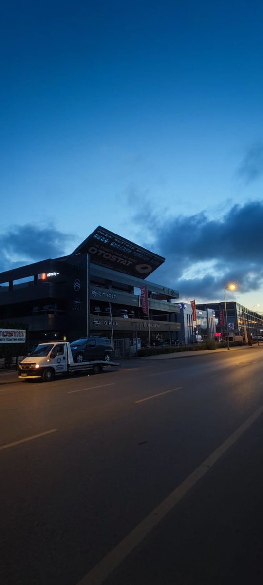 isakeskiinn's tweet photo. Arabamın kazaya karışması sebebiyle kasko firmasının anlaşmalı yetkili servis olarak yönlendirdiği Gülan bayiisi çeşitli bahaneler (airbag açılması, 18:00dan sonra getirilmesi, servis yoğunluğu, kırmak yazılı plakalık) öne sürerek araç servise kabul edilmemiştir. https://t.co/e3o0WKNqCJ