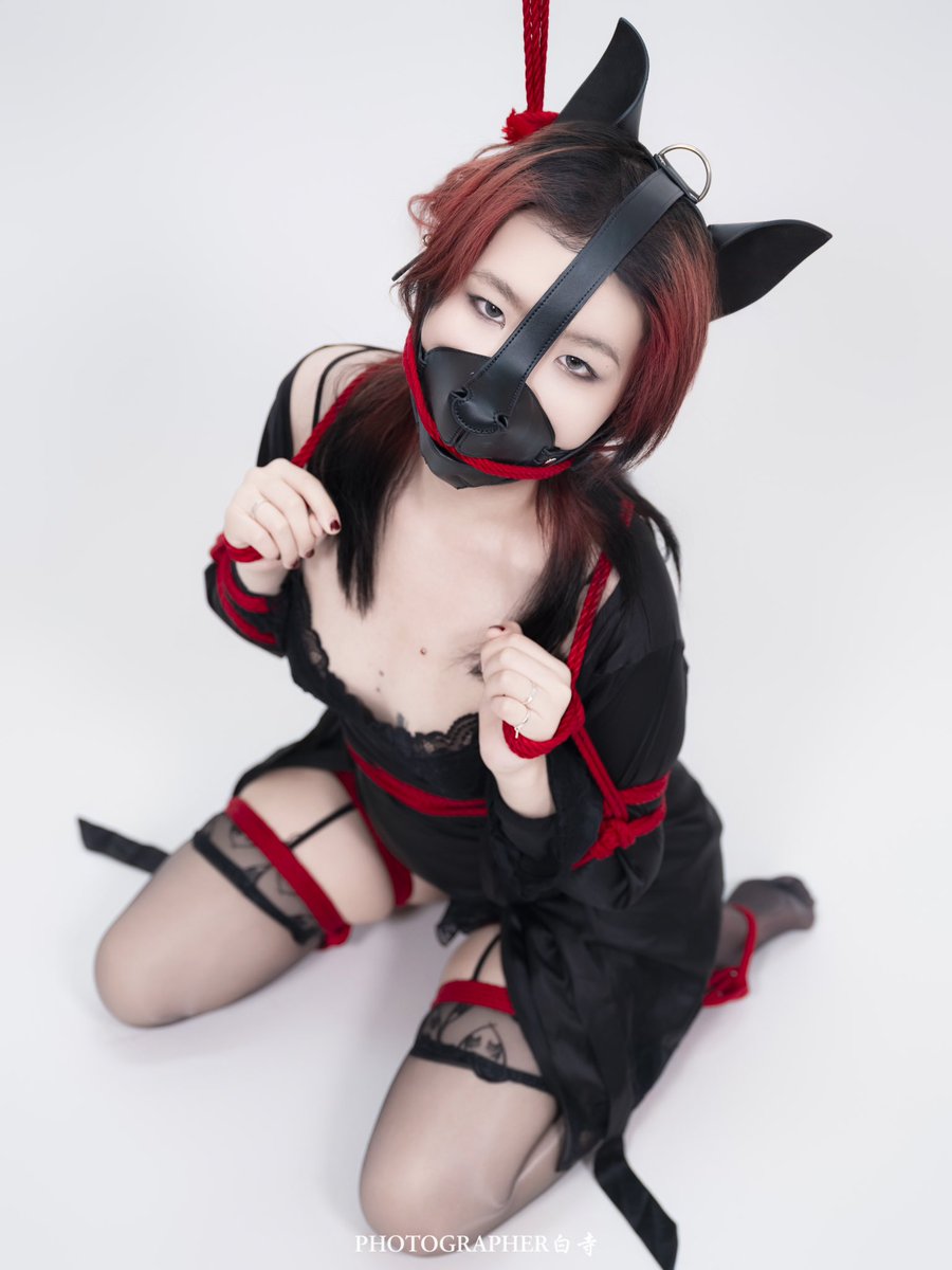 一直喜欢小狗吗

小狗面具：@BlackMarieChina 
全套：@Lingerie_0 
r：@nngyfng1 
p：@whiteplace_1 https://t.co/p8UF1BLI2Q