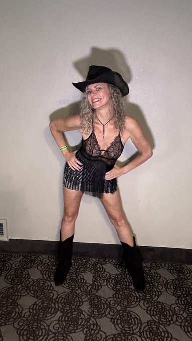 Can&rsquo;t wait for the next swingers hotel takeover! Love my sexy tribe! ❤️💋 #milf #cougar #naughty #enm<a href="/tag/cougar"class="tags"><span>#cougar</span></a><a href="/tag/naughty"class="tags"><span>#naughty</span></a><a href="/tag/milf"class="tags"><span>#milf</span></a><a href="/tag/enm"class="tags"><span>#enm</span></a>