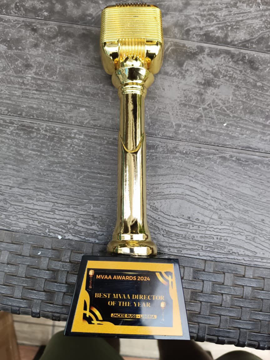 jackieruss_'s tweet photo. Honored and humbled to receive the MVAA Director of the Year award! 🎉 🎥

This recognition is a testament to the incredible work and dedication. 

Thank you all for your unwavering support! 🙏

 #MVAA #directoroftheyear https://t.co/esagCtiORv