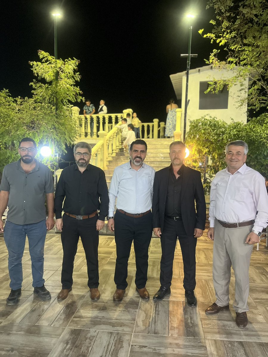 Yeniden Refah Partisi Akhisar İlçe Başkanlığı olarak İlçe Başkanımız Ünal KAPLAN ve Yönetim Kurulu Üyesi Arkadaşlarlarımızla ile Birlikte Nuri SARI Kardeşimizin Biricik Kızı YAĞMUR ve Tuncay Kardeşimizin Düğününe Katıldık 
Genç Çiftlerimize Ömür Boyu Mutluluklar Dileriz