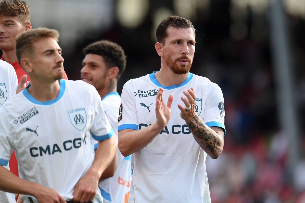 ActuFoot_'s tweet photo. L’OM peut potentiellement avoir ces milieux de terrain dans son effectif ! 😱💙🤍

🇫🇷 Rabiot
🇩🇰 Højbjerg
🇨🇦 Koné
🇨🇫 Kondogbia
🇫🇷 Rongier

Combien d’équipes peuvent se vanter d’avoir autant de qualités ? https://t.co/YQhA4SEG0C
