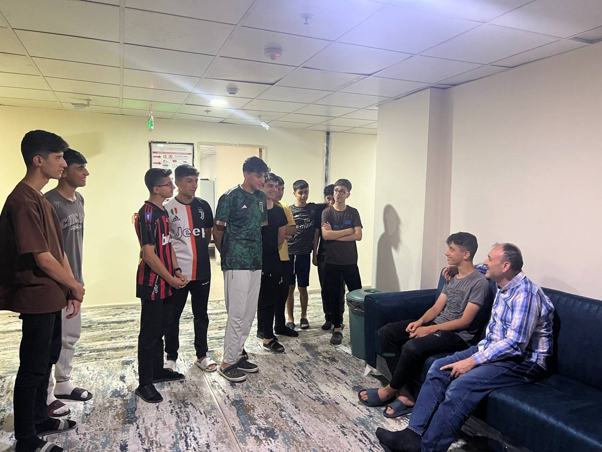 Müdürümüz Bilal Yılmaz ÇANDIROĞLU’nun Pansiyon Ziyareti

İl Millî Eğitim Müdürümüz Sayın Bilal Yılmaz ÇANDIROĞLU, Merkez Şükrü Geliş Fen Lisesi Erkek Öğrenci Pansiyonunu ziyaret ederek öğretmen ve öğrencilerimizle bir araya geldi.

<a href="/tcmeb/">Millî Eğitim Bakanlığı</a> <a href="/Yusuf__Tekin/">Yusuf Tekin</a> <a href="/Cevdet_Atay/">Cevdet Atay</a> <a href="/bycandiroglu/">Bilal Hoca</a>