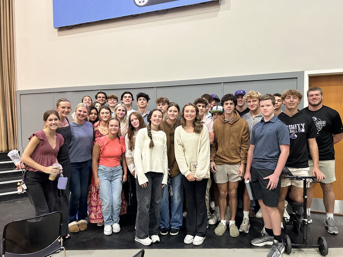 What an awesome morning at “Sports Sunday” hosted by FCA &amp; First Baptist PTC. Thanks to <a href="/jirod1435/">Joey Rodgers</a> / <a href="/fbc_ptc/">FBC Peachtree City</a>  for having some of our athletes, coaches, and families out for a time of worship and fellowship! 

🦁🦁🦁 #FearTheRoar