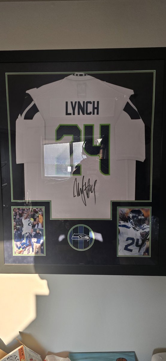 Nemesis626_'s tweet photo. #beastmode #marshawnlynch #Seahawks #goat 

Never leaving my possession. https://t.co/uvGRVf4HWZ
