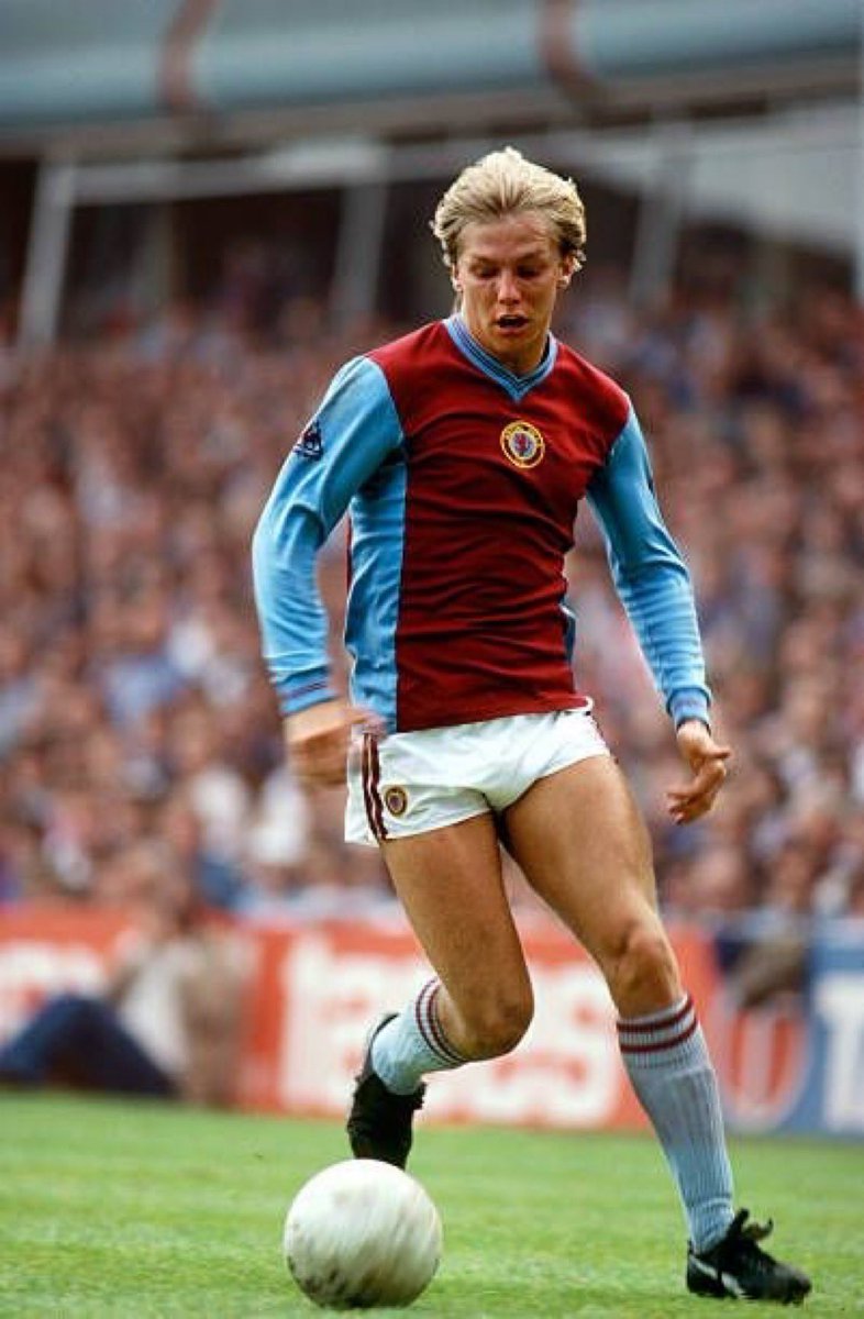 Slaneous's tweet image. …Gary Shaw, Gary Shaw, Gary, Gary Shaw,
When he gets the ball,
he’s bound to score
Gary, Gary Shaw!

Another Villa legend has passed. You inspired so many supporters. Rest in peace Gary.

#RIPGaryShaw