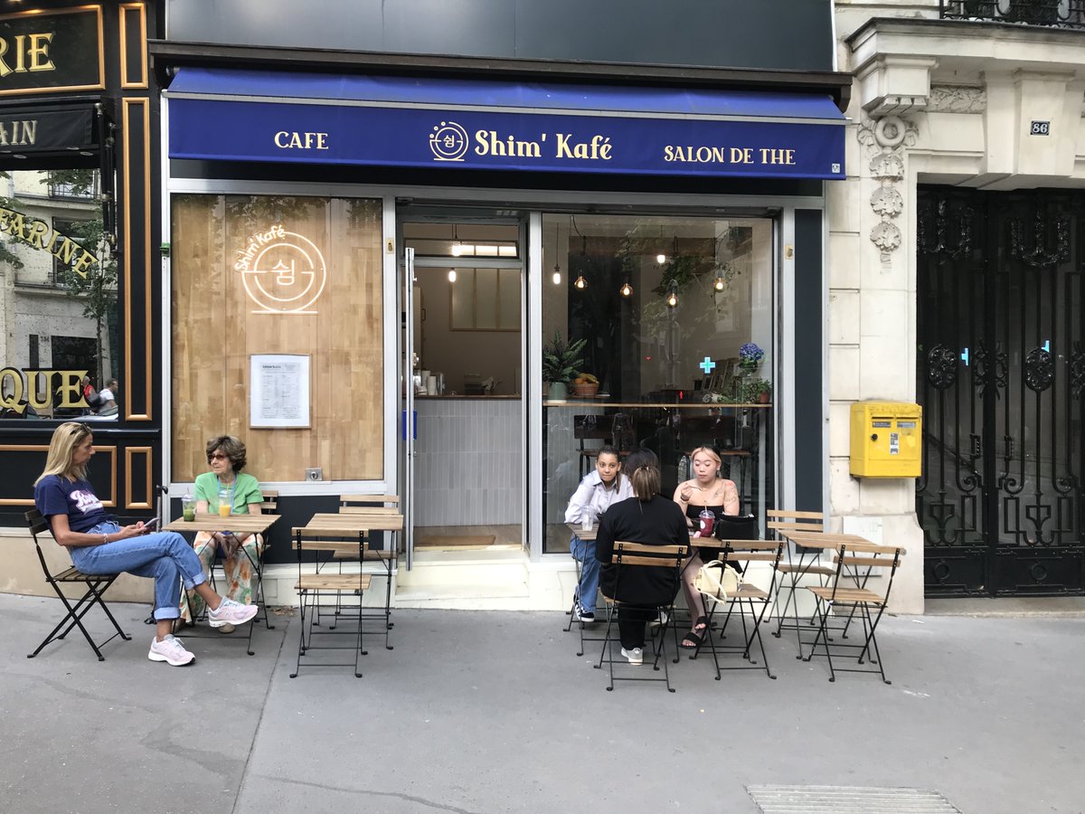 monpetit20e's tweet photo. Bibimbap, matcha latte et bubble tea : ShimKafé, de la cuisine coréenne healthy dans le quartier Pelleport #coffeeshopparis #cuisinecoreenne #koreanfood #coreeaparis #paris20 https://t.co/HfJcRzMHdt https://t.co/XH5XALgNXj