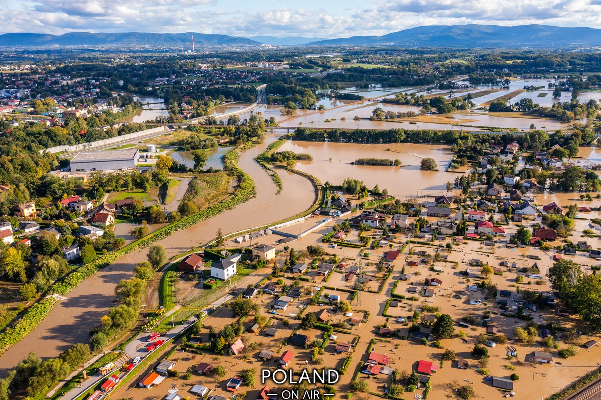 Dzisiejsza powódź w Czechowicach-Dziedzicach.
Fot: Maciej Margas / POLAND ON AIR.
#slask #powodź2024