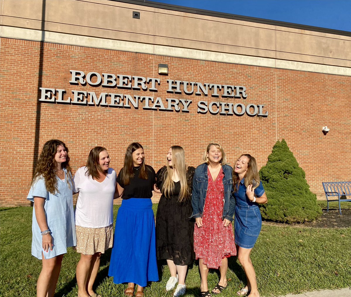 The 1st grade team is happy to be back! We are so excited to have an amazing school year!✨💗 <a href="/RobertHunterES/">Robert Hunter</a>