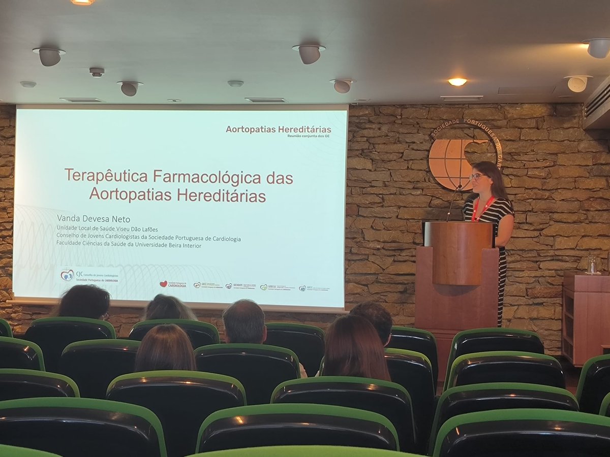 Conselho Jovens Cardiologistas (@jovens_conselho) on Twitter photo O CJC esteve presente na Reunião Conjunta "Aortopatias Hereditárias", onde a Dra. <a href="/vandadevesaneto/">Vanda Devesa Neto</a> teve oportunidade de falar da Terapêutica Farmacológica deste grupo de patologias 💊
Muito obrigado pelo convite! ❤️
#CJC #aortopatias
<a href="/spcardio/">Sociedade Portuguesa de Cardiologia</a> O CJC esteve presente na Reunião Conjunta "Aortopatias Hereditárias", onde a Dra. <a href="/vandadevesaneto/">Vanda Devesa Neto</a> teve oportunidade de falar da Terapêutica Farmacológica deste grupo de patologias 💊
Muito obrigado pelo convite! ❤️
#CJC #aortopatias
<a href="/spcardio/">Sociedade Portuguesa de Cardiologia</a>