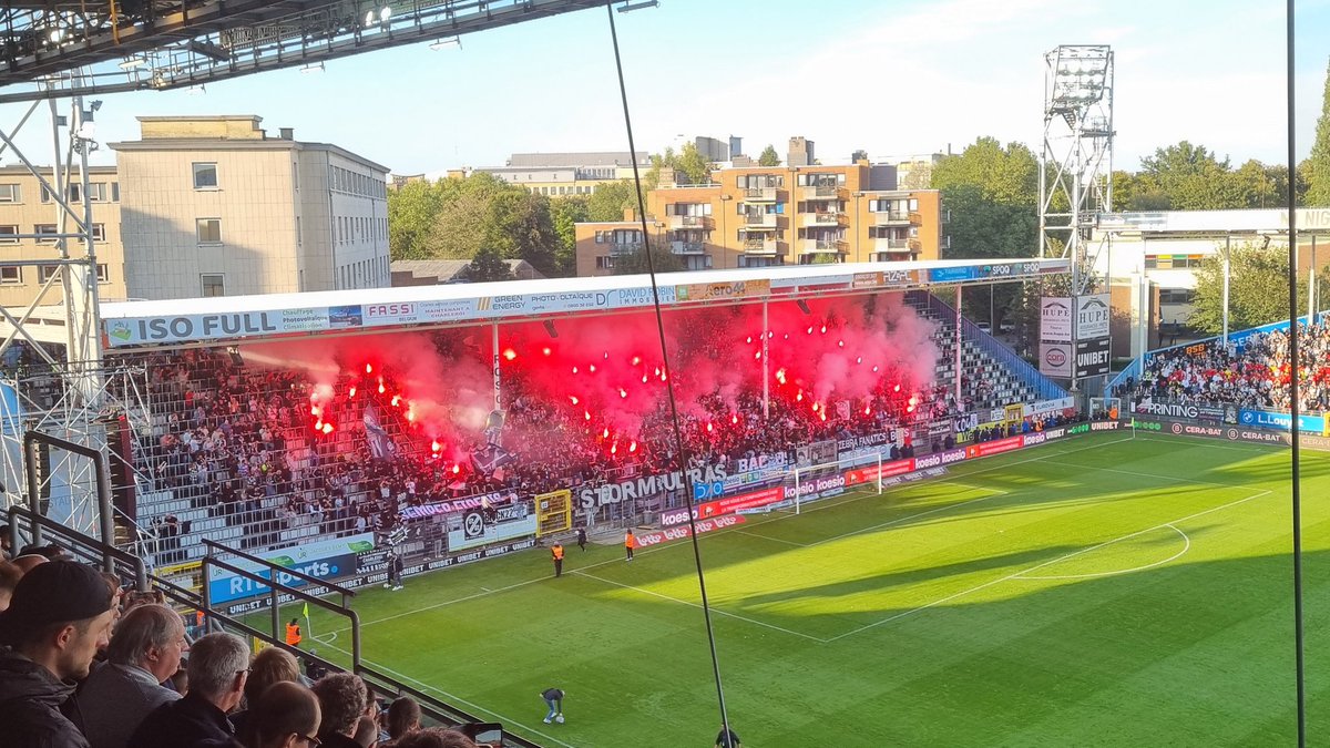 gilles_huaux's tweet photo. Étincelante victoire des Zèbres pour fêter les 120 ans du club, avec panache ! Merci @rcsc.officiel ✨️🙏🦓⚽️🔥❤️ on continue comme ça ! #CHABEE 🎉💪🫶 https://t.co/OHM7lwH9Vw