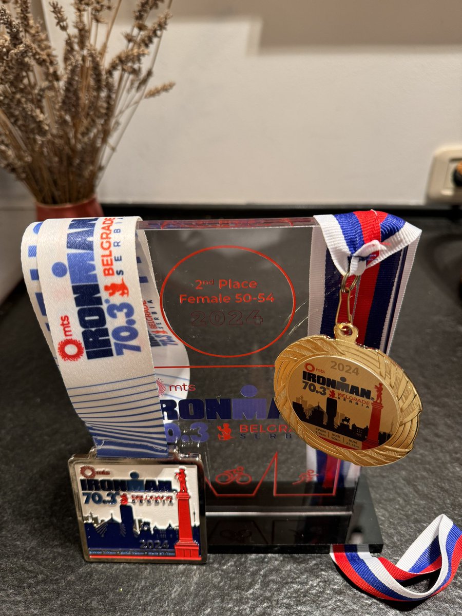 Ironman 70.3 Beograd. 2. mesto AG, i 1. mesto na prvenstvu Srbije u ovoj distanci. U uslovima u kojima se ovakve trke u inostranstvu obično otkazuju, organizatori su učinili nadljudski napor da svi mi ⛄️budemo bezbedni. Sad je vreme za malo opravka. Živeli!