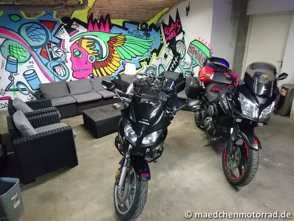 Maedchenmotorrad tweet media