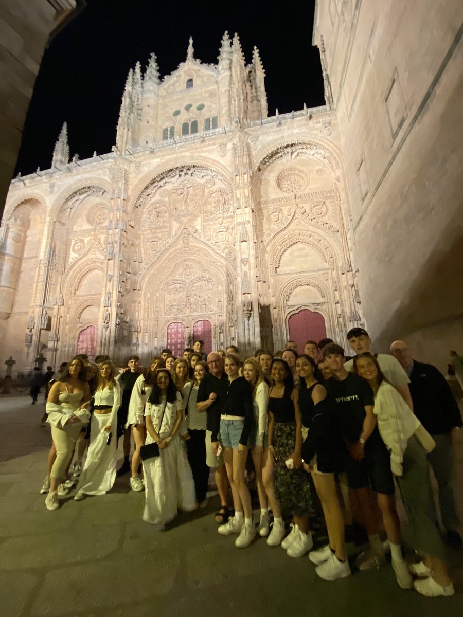 Salamanca Nueve <a href="/RColEscoceses/">Royal Scots College</a> <a href="/stninianshigh/">Saint Ninian's</a>