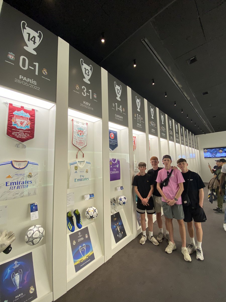 Salamanca Nueve 2024 <a href="/RColEscoceses/">Royal Scots College</a> <a href="/stninianshigh/">Saint Ninian's</a>