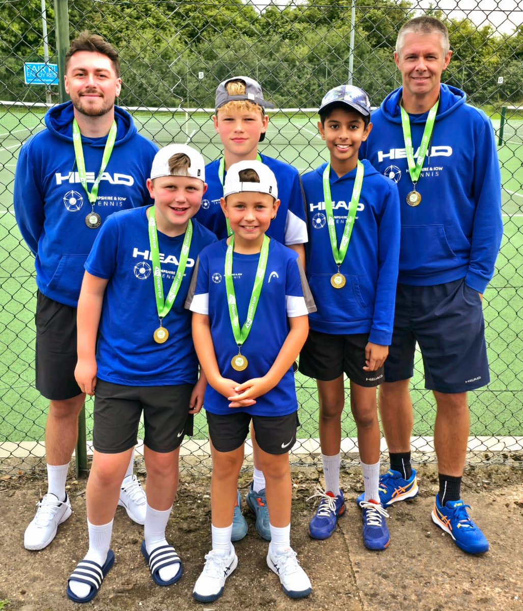 HantsIOWTennis's tweet image. Congratulations to our 12U Boys County Cup team - winners of Group 2d.  Well played Archie, Jude, Reggie and Shrihan and a big thank you to Dave and Macca, Captains @TennisPTA @PortsTennis @WRF_Tennis
