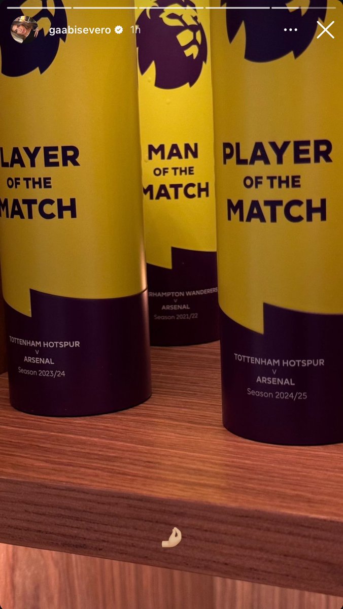 Gabriel’s wife flexing his Player of the Match awards vs Spurs. That’s a relationship.