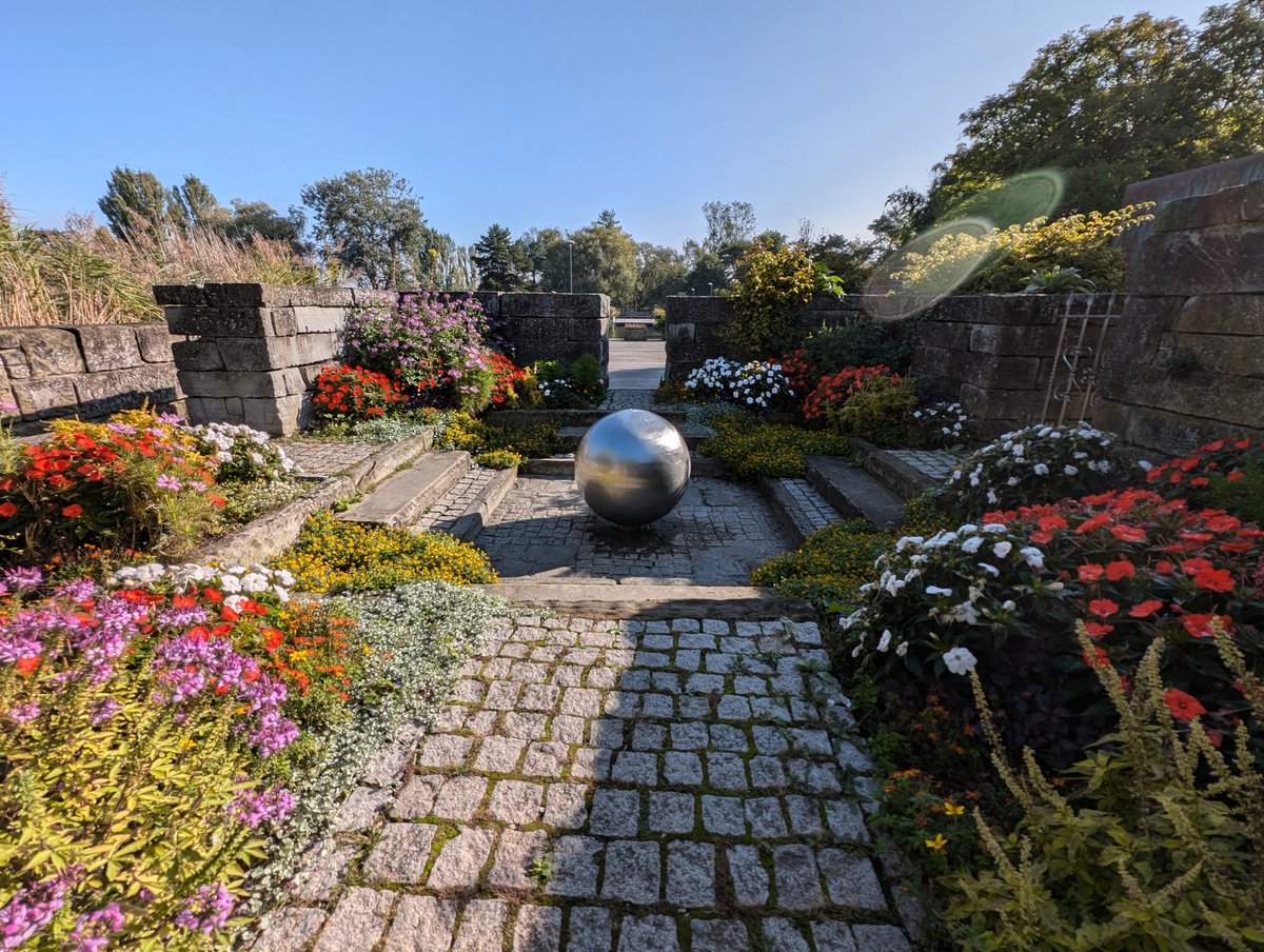 Botanical gardens, Basel and Grune 80. What a great day after a chilly start - 4 degrees at 8 am!!