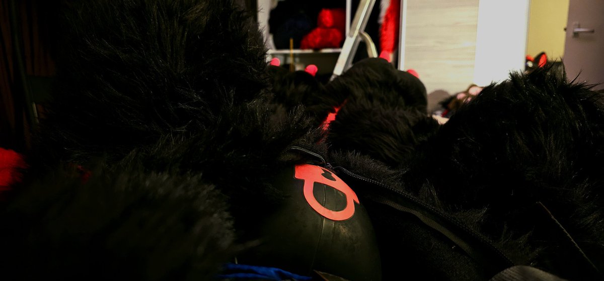 DarkStaticFluff's tweet photo. When you wake up after a nap in fursuit, you notice something odd happened...

*pokes at null bulge*
Ok... I guess this is my life now 🔒🩲😳 https://t.co/wwpM88GUzC