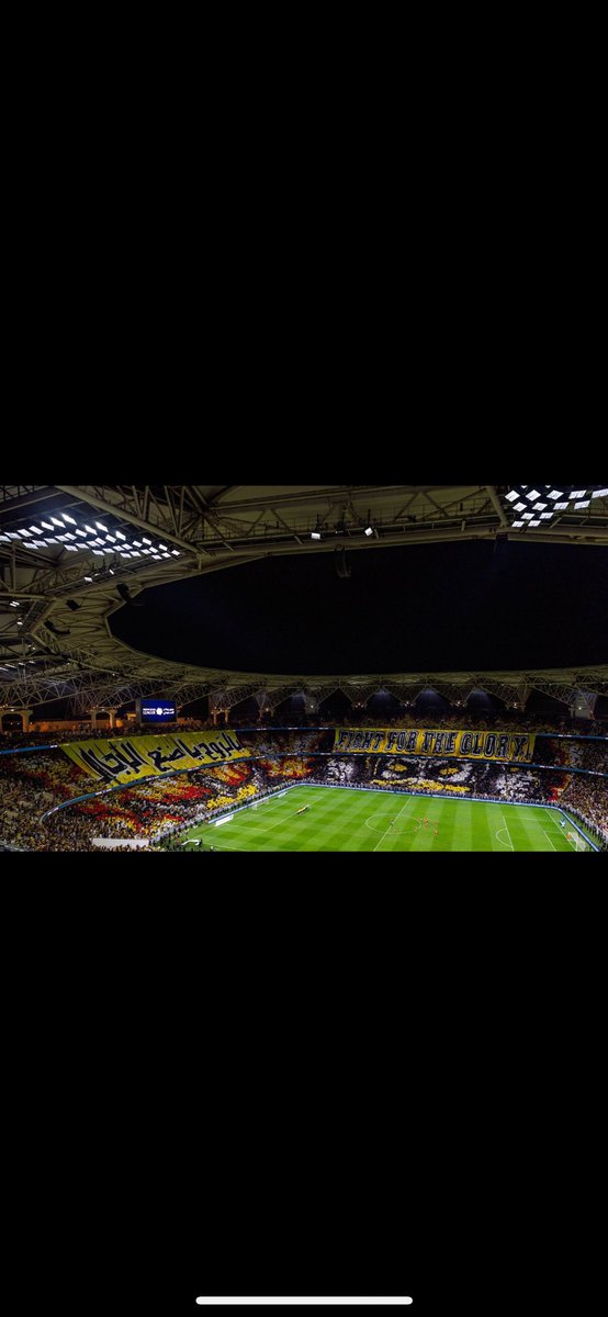 يوم احد اول الأسبوع ومباراة عادية في الدوري #الاتحاد_الوحدة وجمهور يحضر فوق ٥٠ الف هذا #جمهور_الاتحاد الرقم الاصعب خليجيا وعربيا والله والنعم مبروكين الفوز يارجال 💪🏽🐅📐