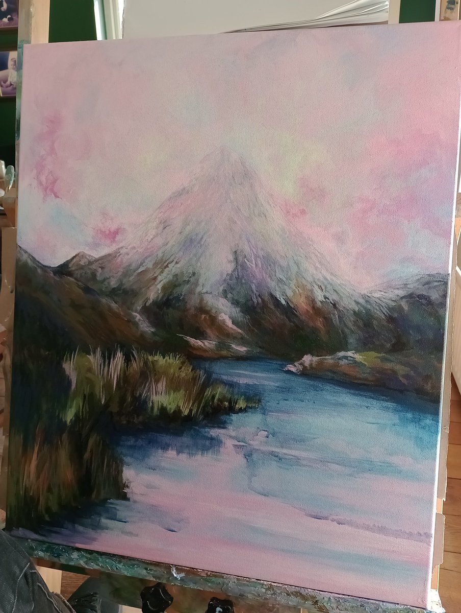 LauraDohertyart's tweet photo. Tried to convince myself this one was finished a month ago but funnily enough I never did varnish it 😉 Errigal is getting more pink by the minute and sure why not. I'll let you know when it's 'finished' again! #errigal #donegal #irishart #ireland https://t.co/kIFrVA8BRY