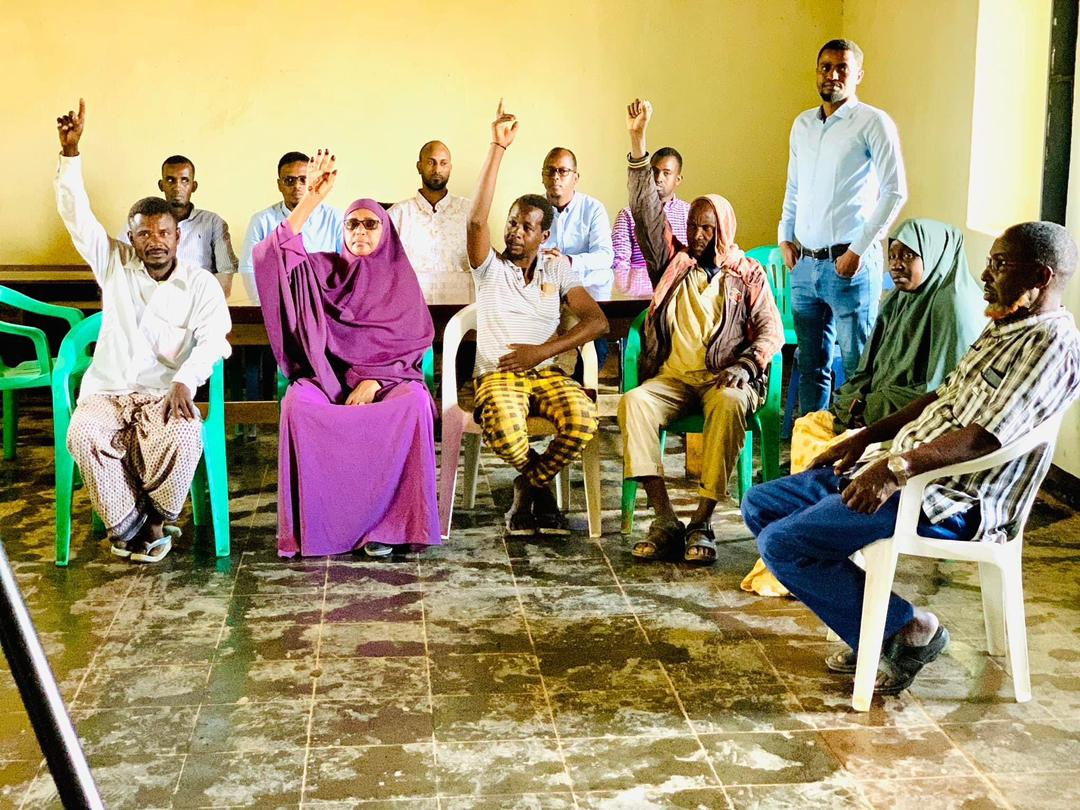 Celebrating #DemocracyDay!

Discover how <a href="/DG_mustaf/">Mustaf ataf</a>'s story exemplifies the long-term impact of investing in Somalia’s local governance, driving inclusive democracy in #Somalia, and empowering youth to shape their future.

Read more: undpsomalia.exposure.co/from-intern-to…