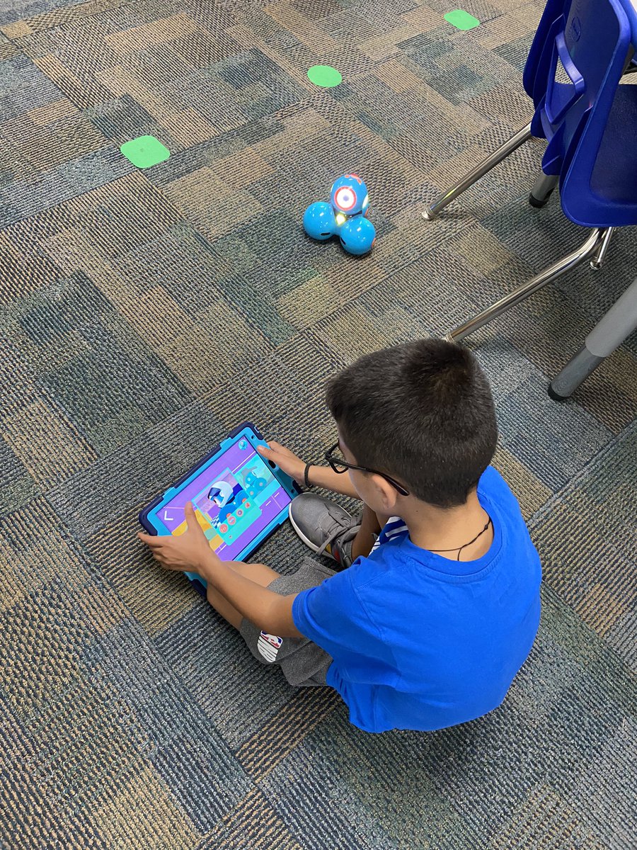 1fun_librarian's tweet photo. Still trying to bring *joy* to learning in the library! 🎉
✨ K-1 learned #BookCare &amp; found books to love.  
✨ 3rd graders explored our #Makerspace &amp; #TechPlayground.  
✨ And 1st graders celebrated #DotDay, making their mark on the world! 🌍💫  
#LibraryLife #vbschools https://t.co/36SR44R3cr