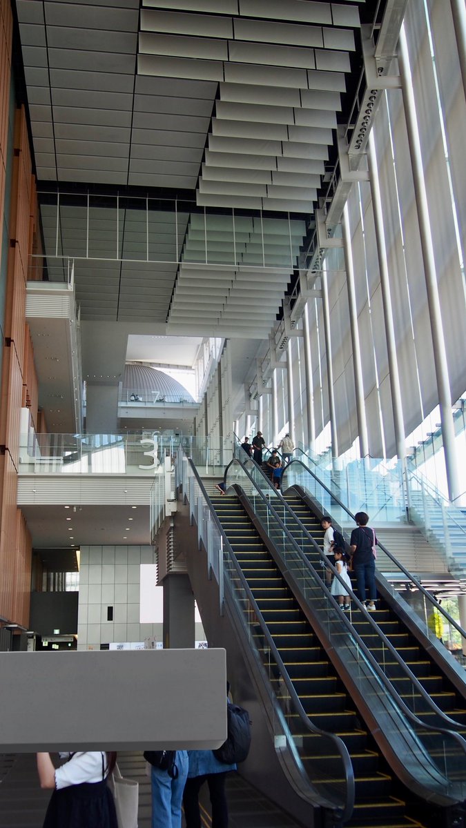 Device_No53's tweet photo. #ゆらり写真さんぽ01 ≫ Architecture 】
yuraさんがここ選んだのがよくわかる
📷
#アラフィフ男子の休日 #フォトウォーク #日本科学未来館 #建築物写真 #architecture #OLYMPUS #OLYMPUSPEN #EPL5 #10年以上前のカメラ https://t.co/w2jH3Sw4j0