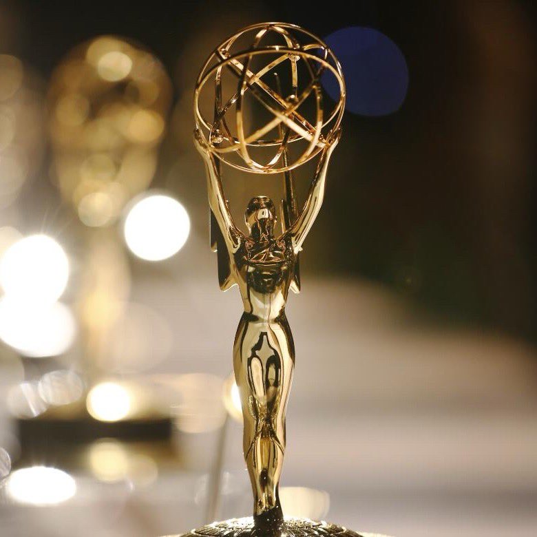 Roddneyyy's tweet photo. Alex Edelman wins the Emmy Award for Outstanding Writing for a Variety Special for JUST FOR US
#JustForUs #Emmys https://t.co/OGOMoZyvo1