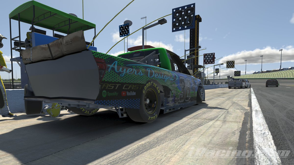DWKight's tweet photo. Just another week in @EliteRacing_'s Truck Series.
#iRacing #League #AyersDesigns #EliteRacingLeague https://t.co/uwCGEiYdR0