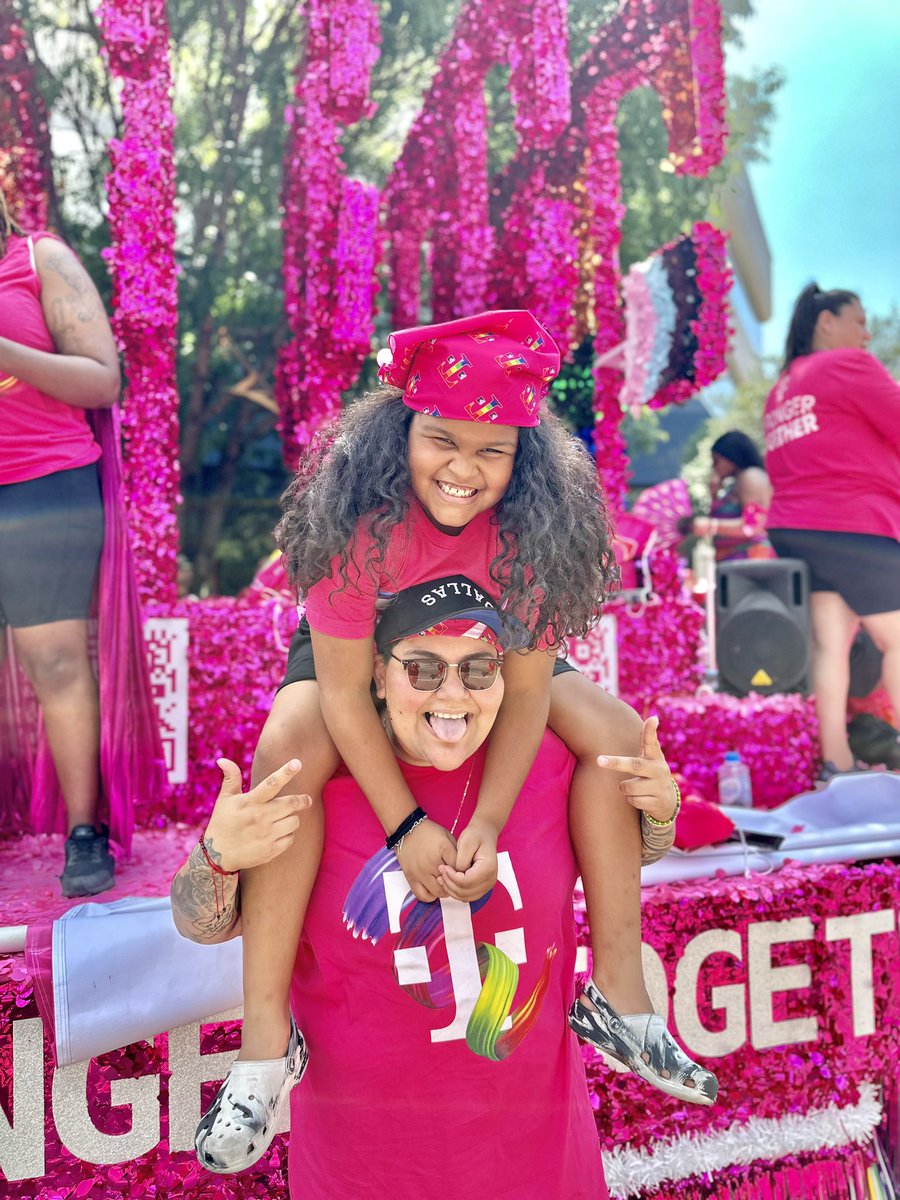 Lead by example! <a href="/brad_potts/">Brad Potts</a> &amp; <a href="/BlueLove_1920/">Stacy BluePaparazzi Rayon</a> 🖤🌈 #PrideParade2024