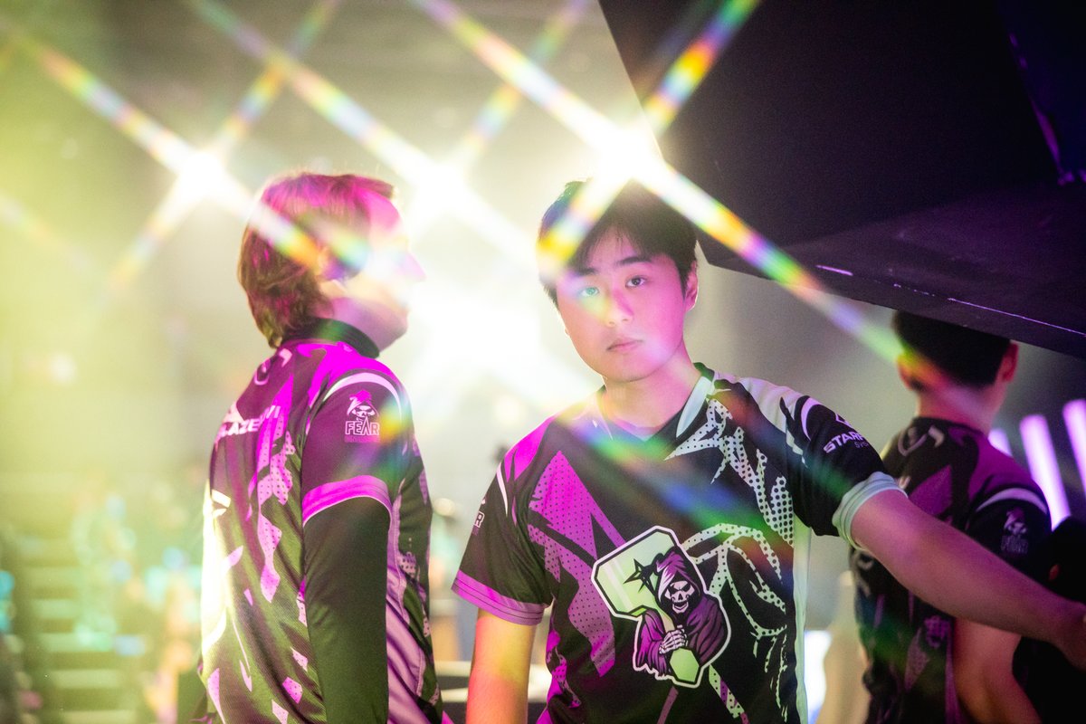 <a href="/watchNACL/">NACL</a> <a href="/CincyFear/">Cincinnati Fear</a> <a href="/VivoKeyd/">Vivo Keyd Stars</a> @LLA Images that go way too hard: